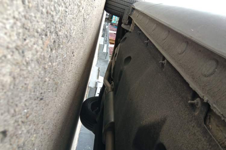 Used Hongqi HS5 2022 Revised Version 2.0T Smart Connect Flagship Edition Chassis Front Right