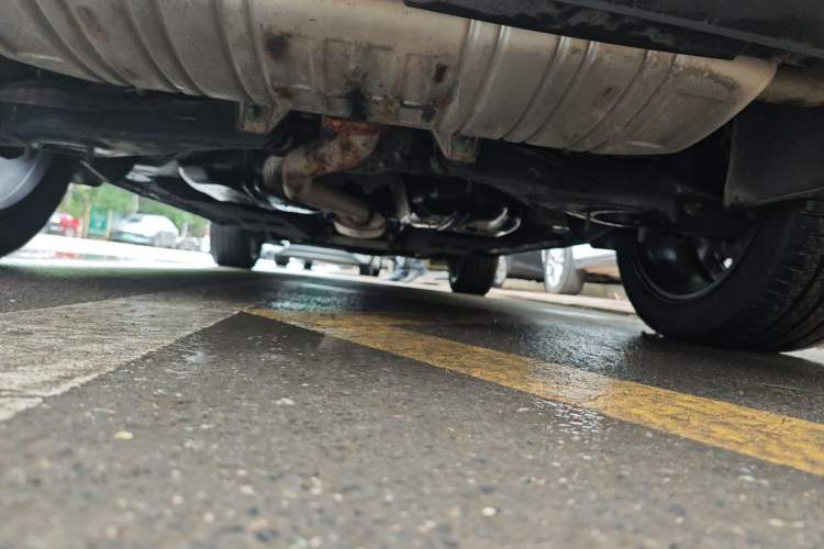 Used Hongqi HS5 2022 Facelifted Version 2.0T Smart Connect Flagship All-Wheel-Drive Edition Chassis Rear