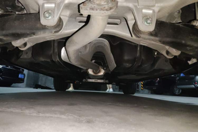 Used Hongqi HS5 2022 2.0T Smart Connect Flagship Edition Chassis Rear