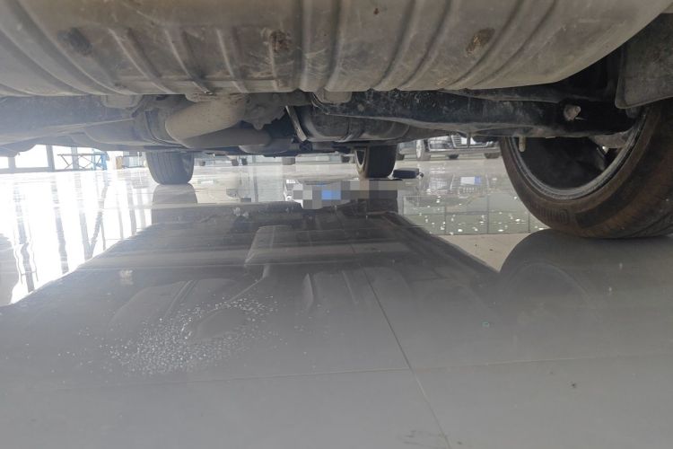Used Hongqi HS5 2022 2.0T Smart Connect Flagship All-Wheel-Drive Version Chassis Rear