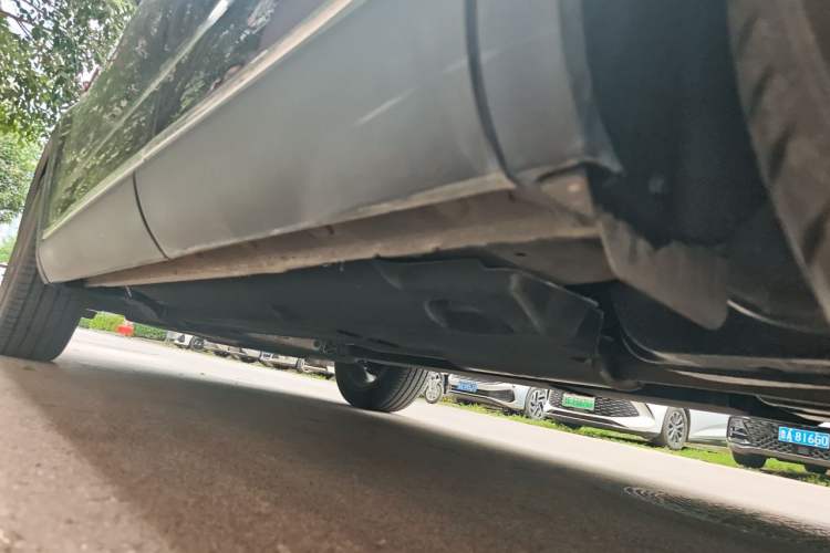 Used Hongqi HS5 2022 Revised Version 2.0T Smart Connect Flagship Edition Chassis Rear Left