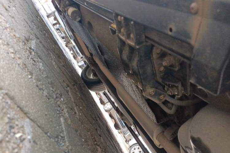 Used Hongqi HS5 2022 2.0T Smart Connect Flagship Edition Chassis Rear Left