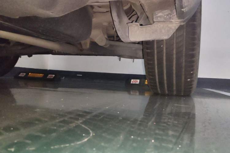 Used Hongqi HS5 2022 Revised Version 2.0T Smart Connect Flagship Edition Chassis Rear Left