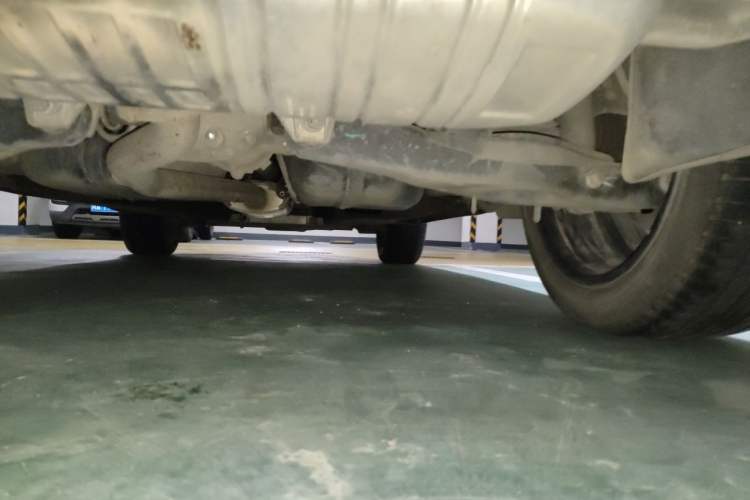 Used Hongqi HS5 2022 2.0T Smart Connect Flagship All-Wheel-Drive Version Chassis Rear Left