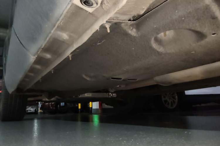 Used Hongqi HS5 2022 Revised Version 2.0T Smart Connect Flagship Edition Chassis Rear Left