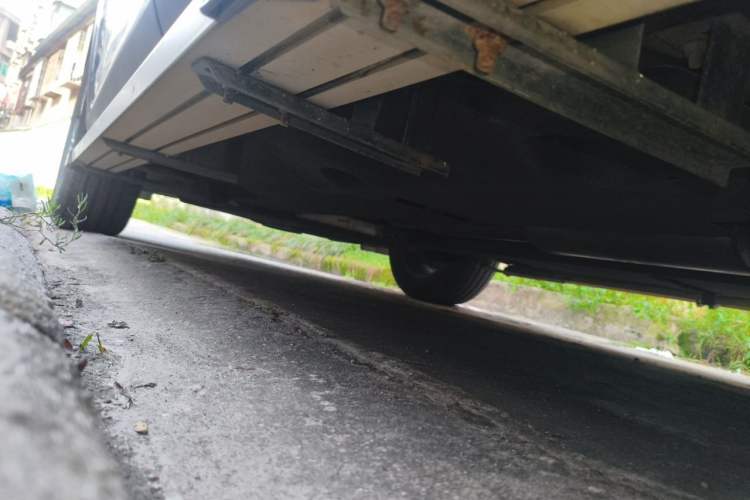 Used Hongqi HS5 2022 Revised Version 2.0T Smart Connect Flagship Edition Chassis Rear Left