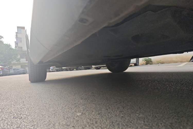 Used Hongqi HS5 2022 Revised Version 2.0T Smart Connect Flagship Edition Chassis Rear Left