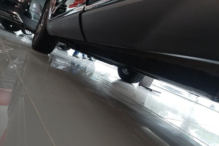 Used Hongqi HS5 2022 Revised Version 2.0T Smart Connect Flagship Edition Chassis Rear Left