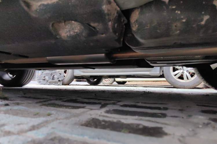Used Hongqi HS5 2022 2.0T Smart Connect Flagship All-Wheel-Drive Version Chassis Rear Left