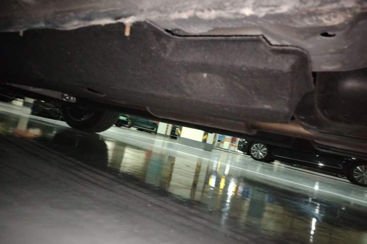 Used Hongqi HS5 2022 2.0T Smart Connect Flagship All-Wheel-Drive Version Chassis Rear Left