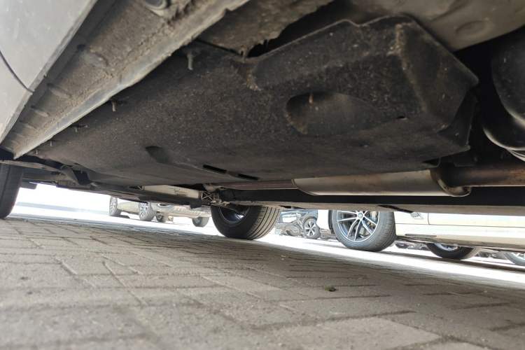 Used Hongqi HS5 2022 Revised Version 2.0T Smart Connect Flagship Edition Chassis Rear Left