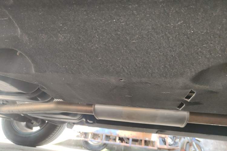 Used Hongqi HS5 2022 2.0T Smart Connect Flagship Edition Chassis Rear Right