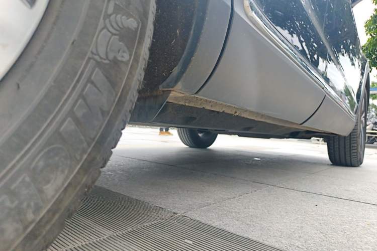 Used Hongqi HS5 2022 2.0T Smart Connect Flagship Edition Chassis Rear Right