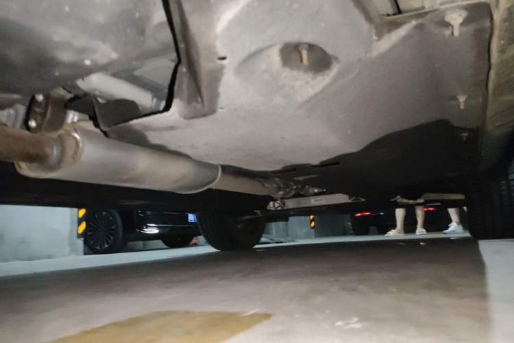 Used Hongqi HS5 2022 2.0T Smart Connect Flagship Edition Chassis Rear Right