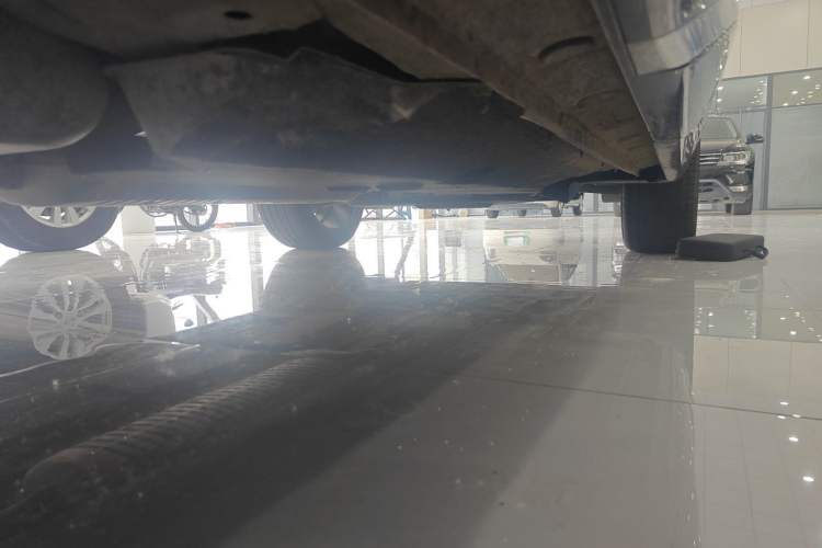 Used Hongqi HS5 2022 2.0T Smart Connect Flagship All-Wheel-Drive Version Chassis Rear Right
