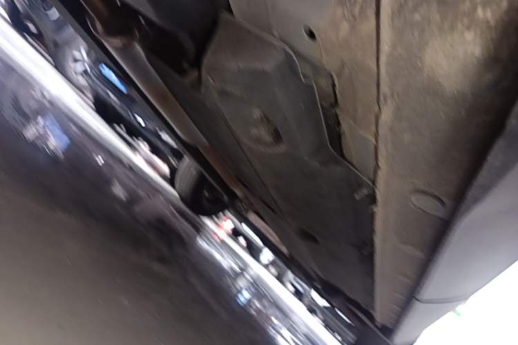 Used Hongqi HS5 2022 Revised Version 2.0T Smart Connect Flagship Edition Chassis Rear Right