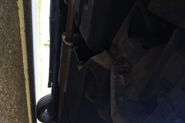Used Hongqi HS5 2022 2.0T Smart Connect Flagship All-Wheel-Drive Version Chassis Rear Right