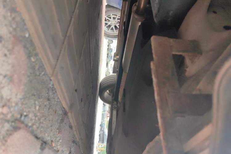 Used Hongqi HS5 2022 2.0T Smart Connect Flagship All-Wheel-Drive Version Chassis Rear Right