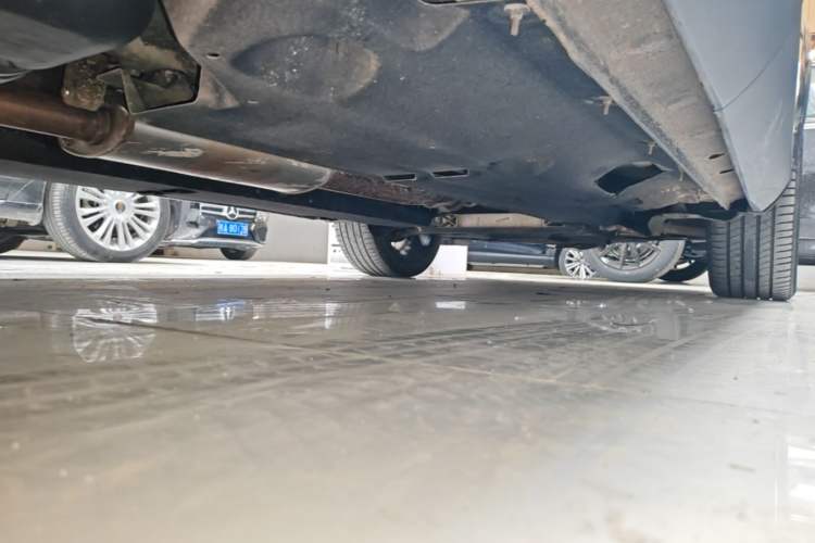 Used Hongqi HS5 2022 2.0T Smart Connect Flagship Edition Chassis Rear Right
