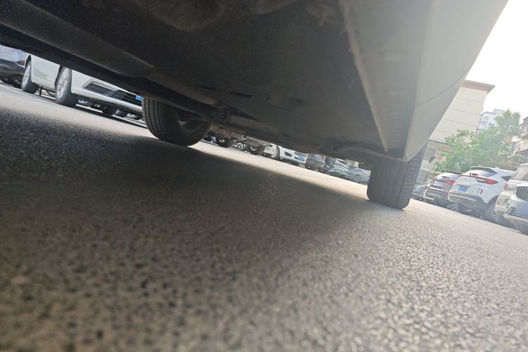 Used Hongqi HS5 2022 Revised Version 2.0T Smart Connect Flagship Edition Chassis Rear Right