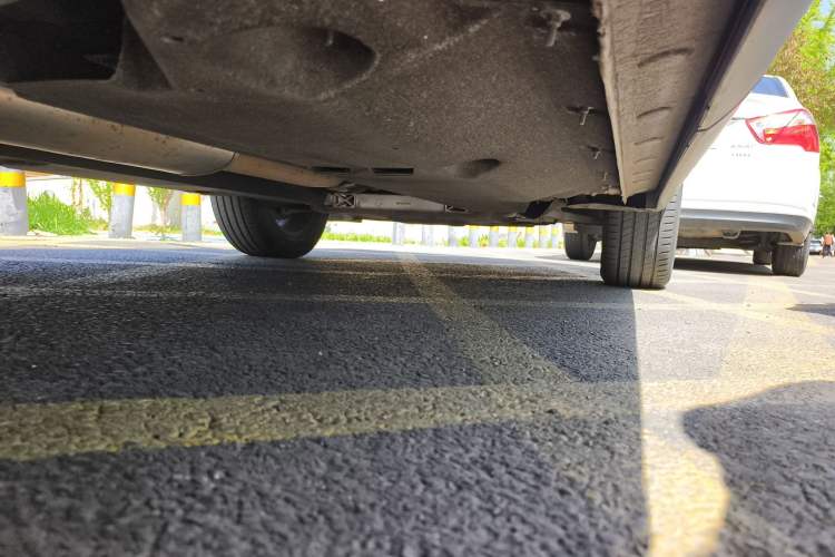 Used Hongqi HS5 2022 2.0T Smart Connect Flagship Edition Chassis Rear Right