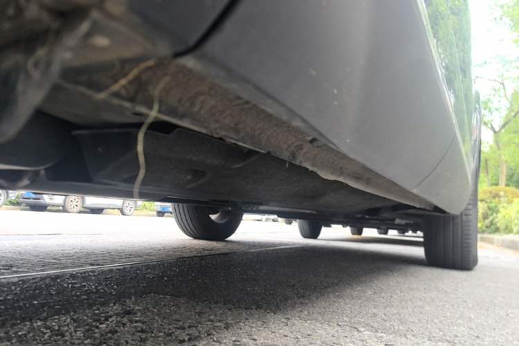 Used Hongqi HS5 2022 Revised Version 2.0T Smart Connect Flagship Edition Chassis Rear Right