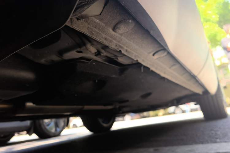 Used Hongqi HS5 2022 2.0T Smart Connect Flagship All-Wheel Drive LeGou Edition Chassis Rear Right