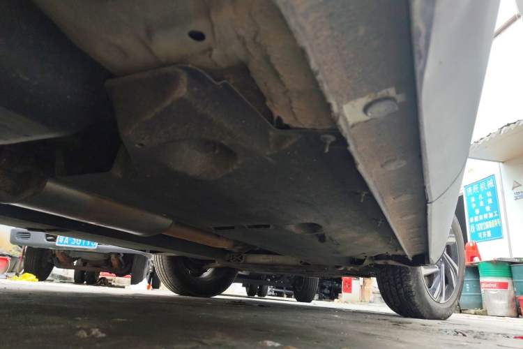 Used Hongqi HS5 2022 Revised Version 2.0T Smart Connect Flagship Edition Chassis Rear Right