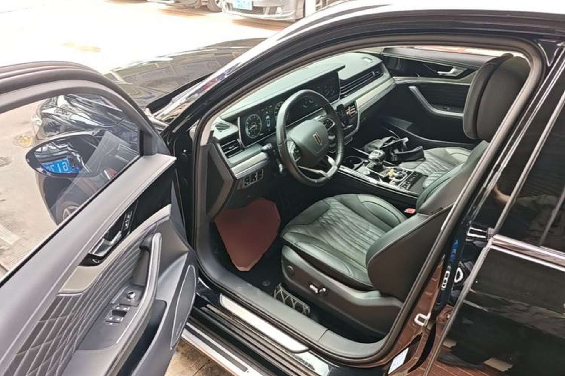 Used Hongqi HS5 2022 Facelifted Version 2.0T Smart Connect Flagship All-Wheel-Drive Edition Driver Seat