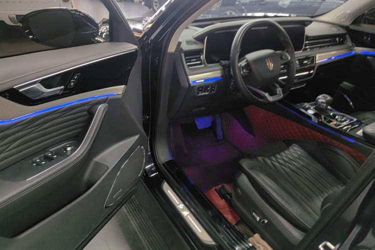 Used Hongqi HS5 2022 Revised Version 2.0T Smart Connect Flagship Edition Driver Seat
