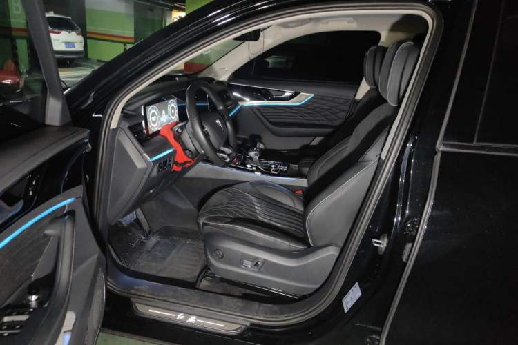 Used Hongqi HS5 2022 Revised Version 2.0T Smart Connect Flagship Edition Driver Seat