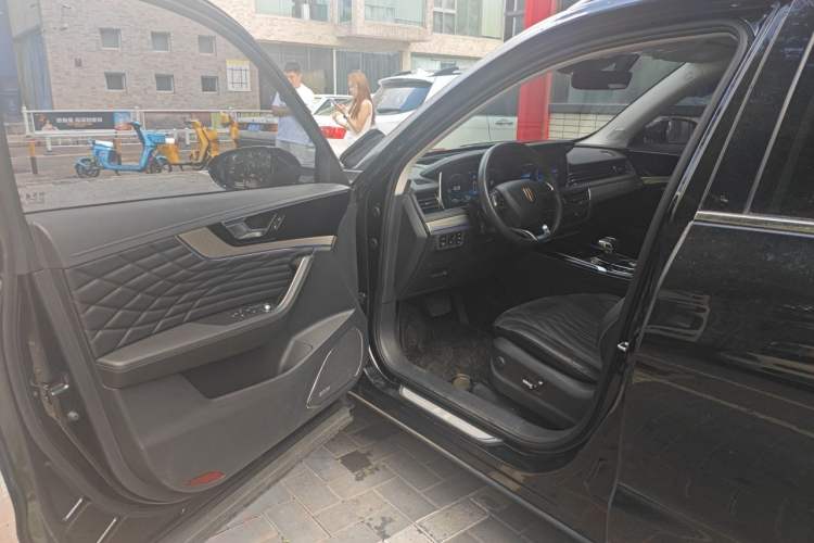 Used Hongqi HS5 2022 Facelifted Version 2.0T Smart Connect Flagship All-Wheel-Drive Edition Driver Seat