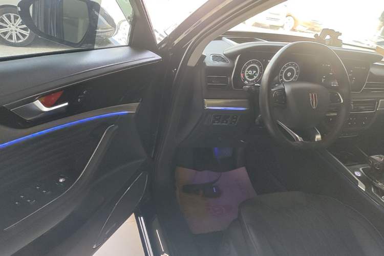 Used Hongqi HS5 2022 Facelifted Version 2.0T Smart Connect Flagship All-Wheel-Drive Edition Driver Seat