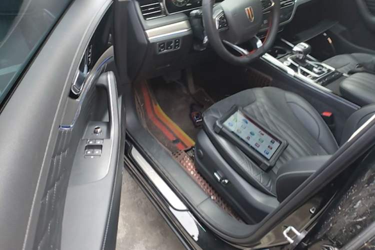 Used Hongqi HS5 2022 Facelifted Version 2.0T Smart Connect Flagship All-Wheel-Drive Edition Driver Seat