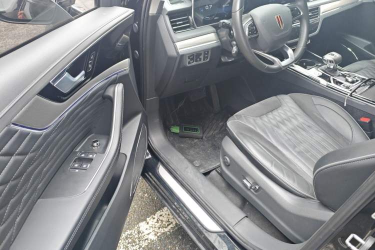 Used Hongqi HS5 2022 Revised Version 2.0T Smart Connect Flagship Edition Driver Seat
