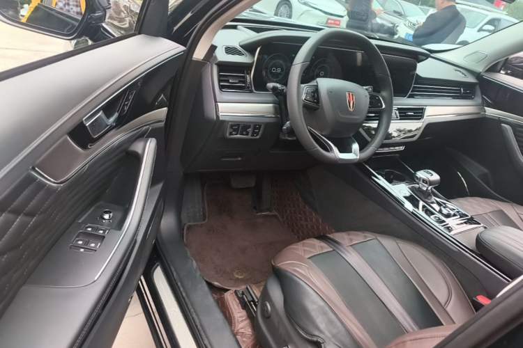 Used Hongqi HS5 2022 Revised Version 2.0T Smart Connect Flagship Edition Driver Seat