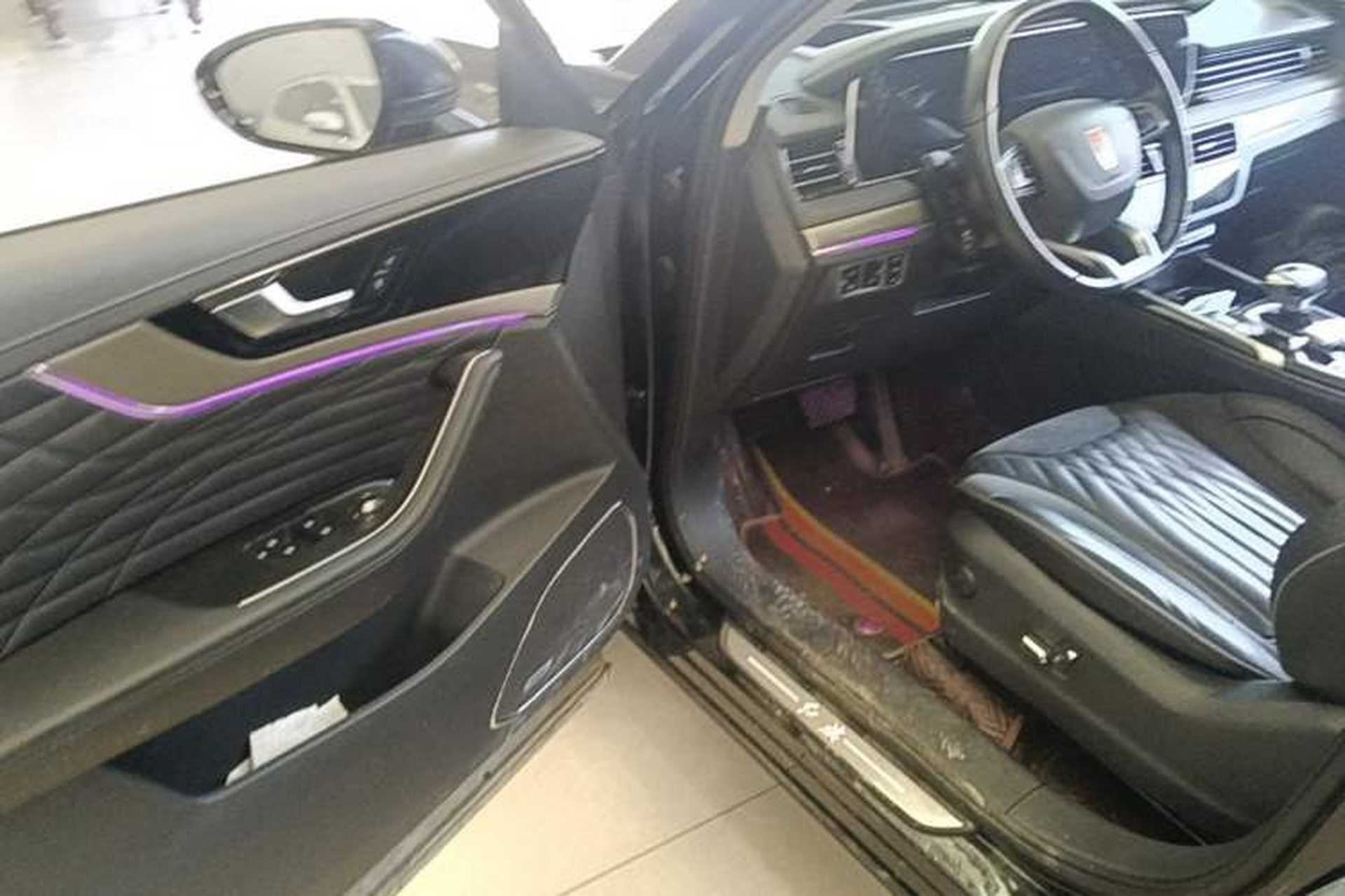 Used Hongqi HS5 2022 Revised Version 2.0T Smart Connect Flagship Edition Driver Seat
