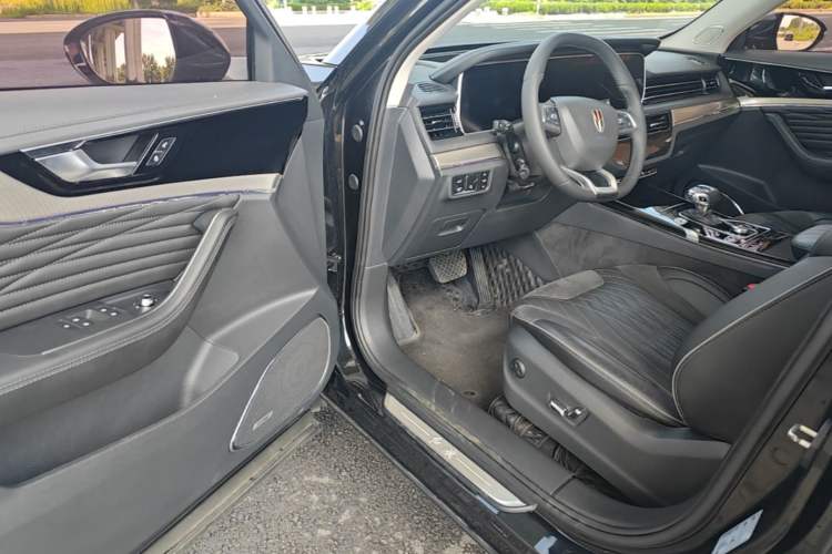 Used Hongqi HS5 2022 Revised Version 2.0T Smart Connect Flagship Edition Driver Seat