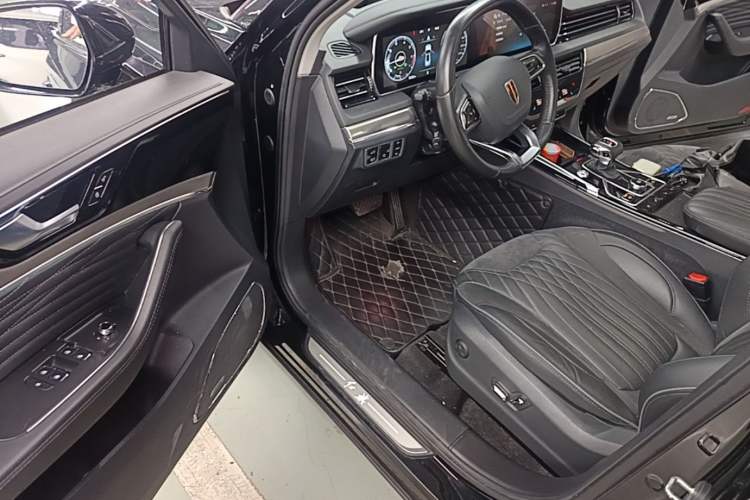 Used Hongqi HS5 2022 Revised Version 2.0T Smart Connect Flagship Edition Driver Seat