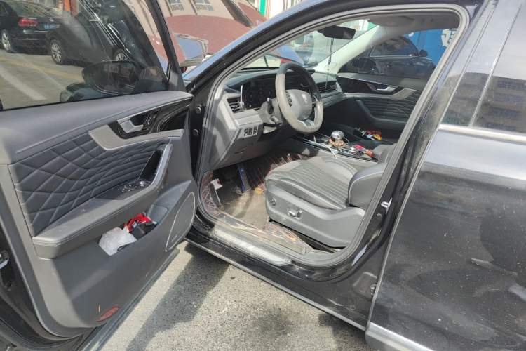 Used Hongqi HS5 2022 Facelifted Version 2.0T Smart Connect Flagship All-Wheel-Drive Edition Driver Seat