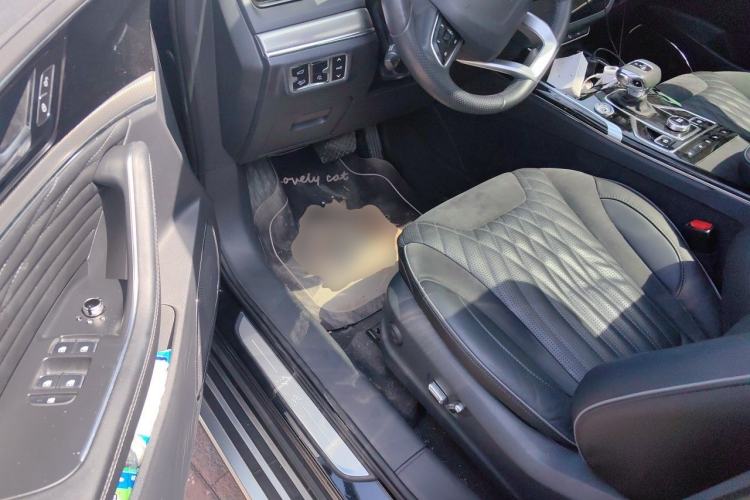 Used Hongqi HS5 2022 2.0T Smart Connect Flagship All-Wheel-Drive Version Driver Seat