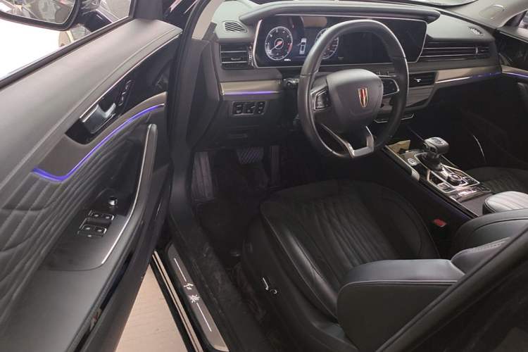 Used Hongqi HS5 2022 Revised Version 2.0T Smart Connect Flagship Edition Driver Seat