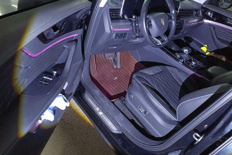 Used Hongqi HS5 2022 2.0T Smart Connect Flagship Edition Driver Seat