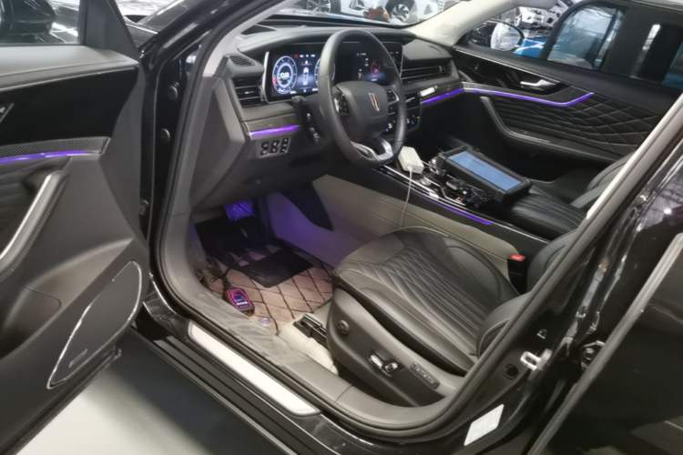 Used Hongqi HS5 2022 2.0T Smart Connect Flagship All-Wheel-Drive Version Driver Seat