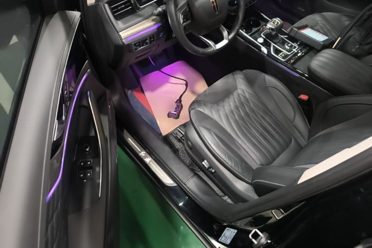 Used Hongqi HS5 2022 Facelifted Version 2.0T Smart Connect Flagship All-Wheel-Drive Edition Driver Seat