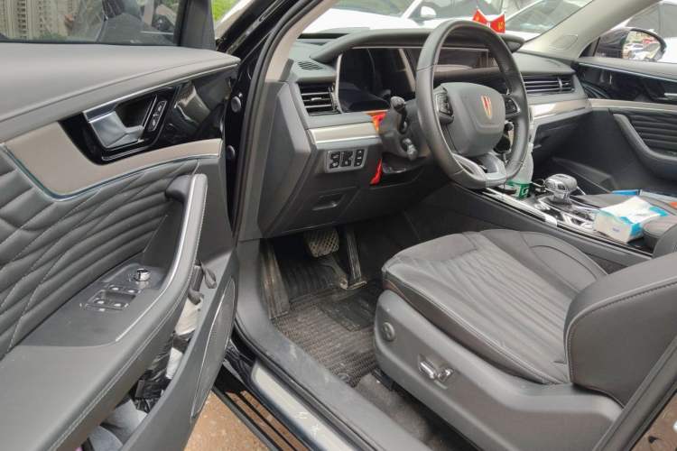 Used Hongqi HS5 2022 Revised Version 2.0T Smart Connect Flagship Edition Driver Seat