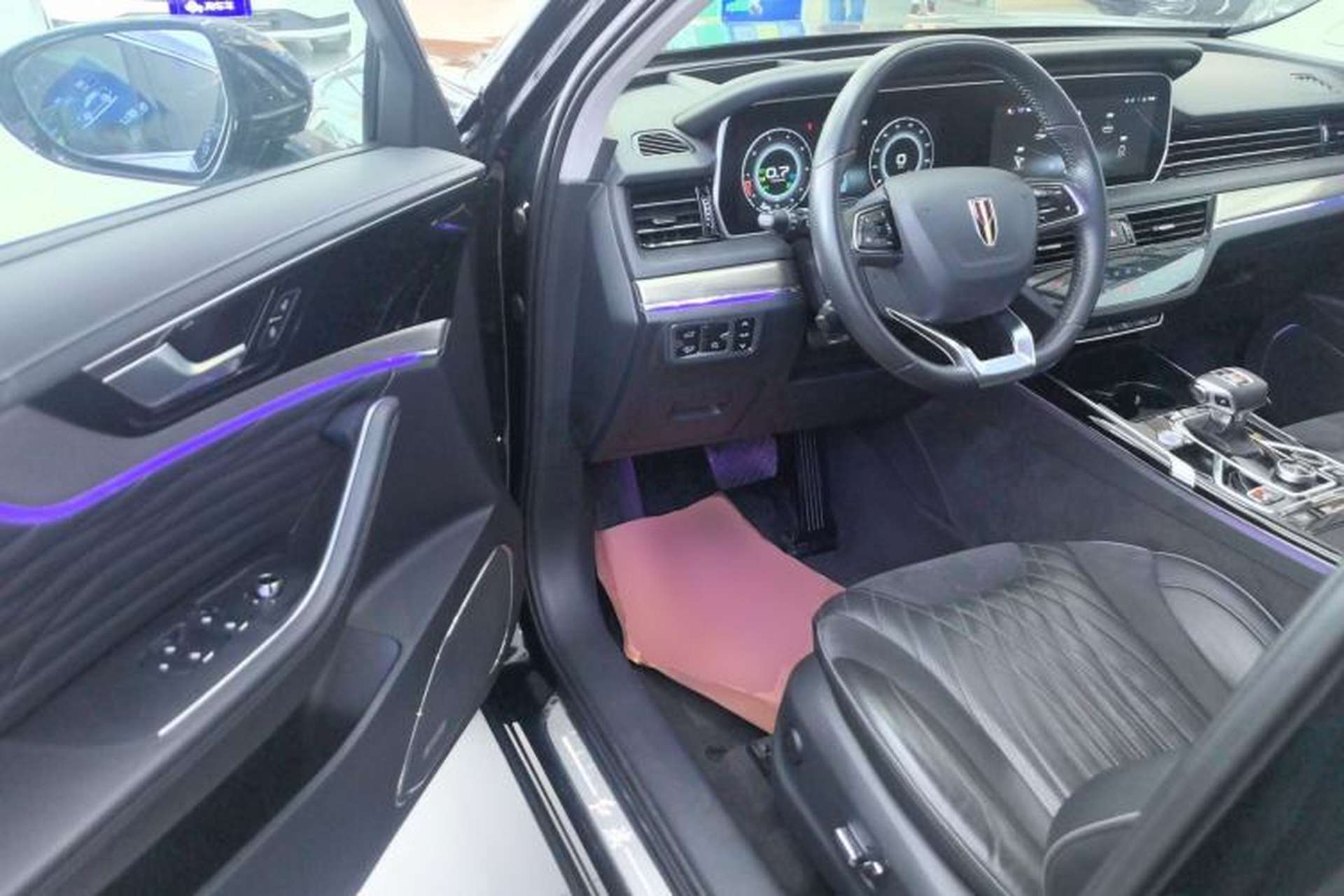 Used Hongqi HS5 2022 Revised Version 2.0T Smart Connect Flagship Edition Driver Seat