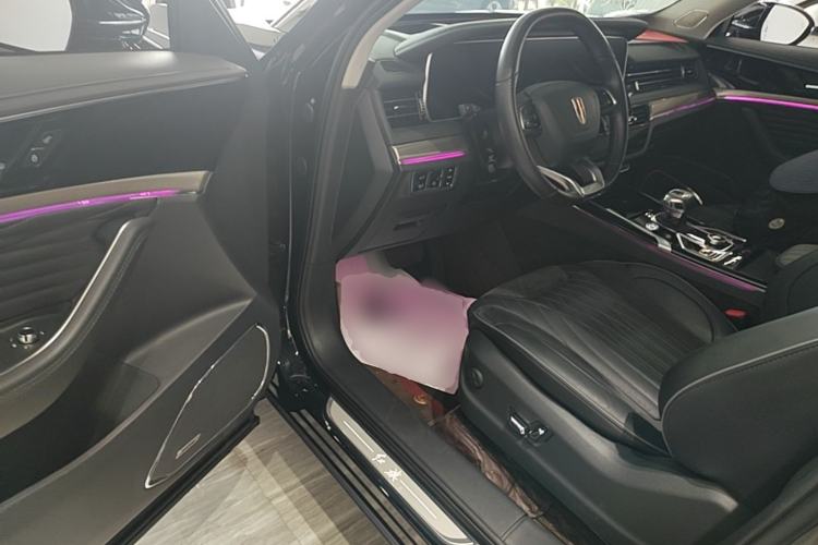 Used Hongqi HS5 2022 Revised Version 2.0T Smart Connect Flagship Edition Driver Seat