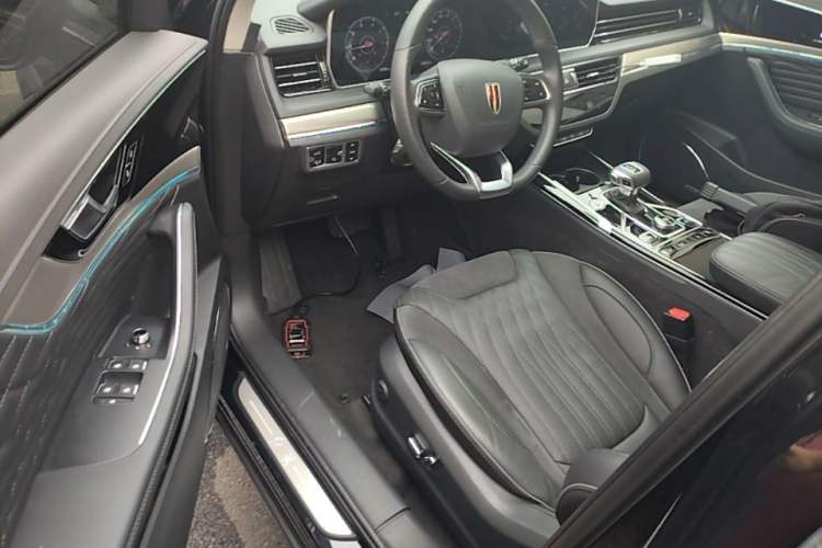 Used Hongqi HS5 2022 Revised Version 2.0T Smart Connect Flagship Edition Driver Seat
