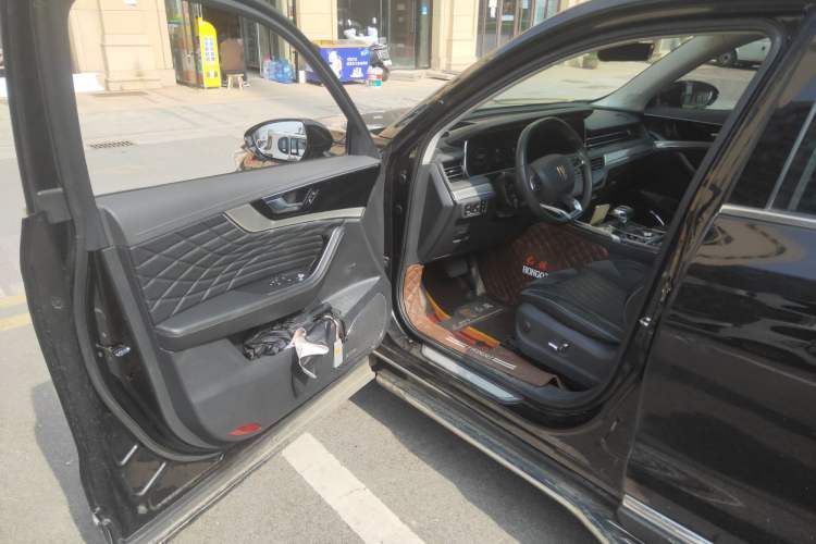Used Hongqi HS5 2022 Revised Version 2.0T Smart Connect Flagship Edition Driver Seat